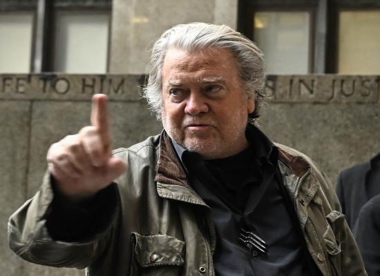 Prosecutors ask judge to jail former Trump aide Steve Bannon after he loses appeal 