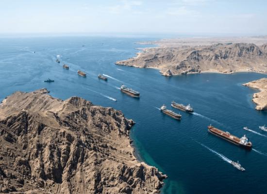 العالم يواجه خطر نقص النفط هذا الصيف بسبب أزمة مضيق هرمز