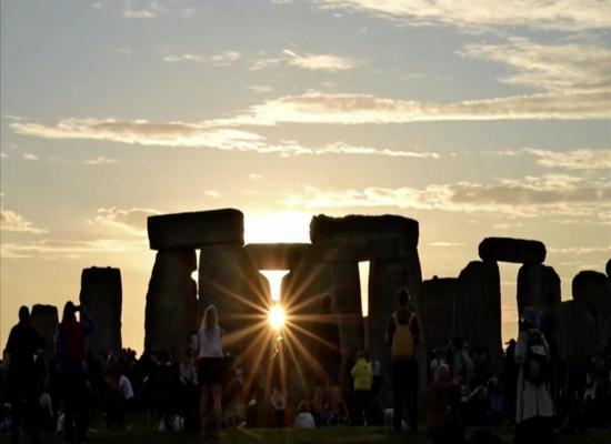 Pictures show summer solstice 2024 at Stonehenge