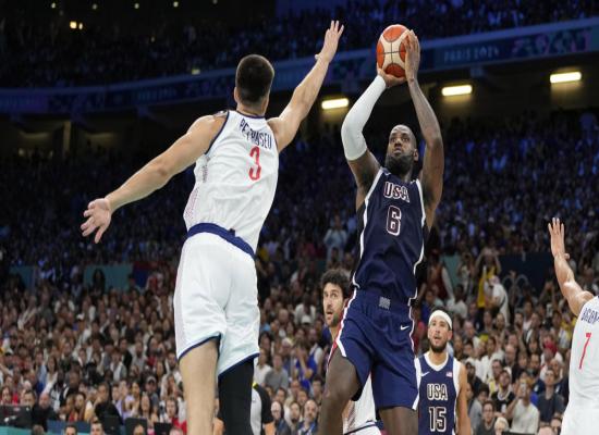 LeBron James, Kevin Durant lead U.S. men's basketball team past Serbia