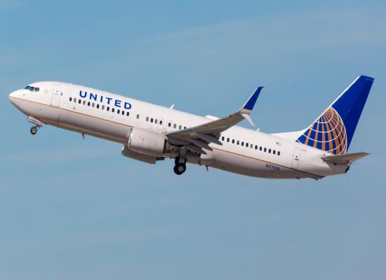 United Airlines flight missing plane panel on landing