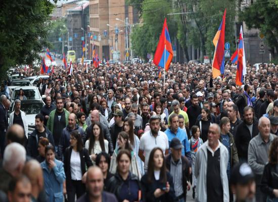 Tens of thousands of Armenians call for prime minister's resignation after villages handed to Azerbaijan