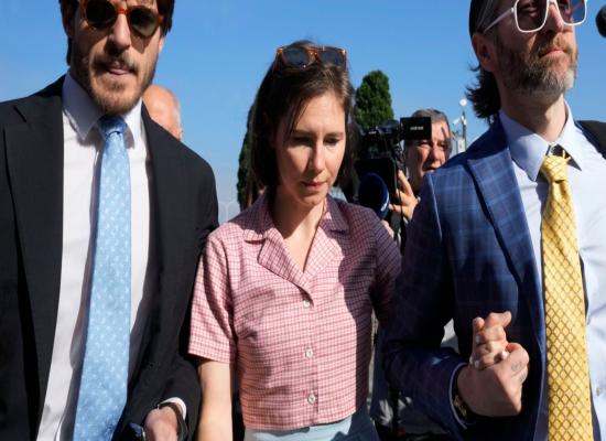 Amanda Knox cries as she loses bid to overturn slander conviction