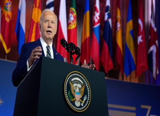 Biden pledges air defence systems and insists 'Ukraine can and will stop Putin'