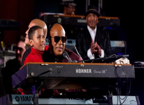 Stories from the UN Archive: Stevie Wonder’s boost for World Braille Day