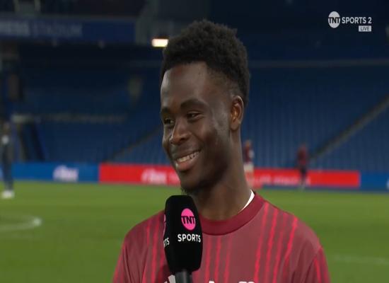 Bukayo Saka's reaction to Arsenal fans after Man City drop points in huge title boost