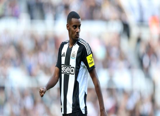 Arsenal handed huge Alexander Isak transfer boost as Newcastle contract demand revealed