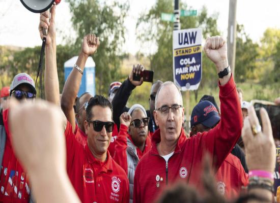 UAW Leader Cites Progress at Bargaining Table, Forgoes More Walkouts