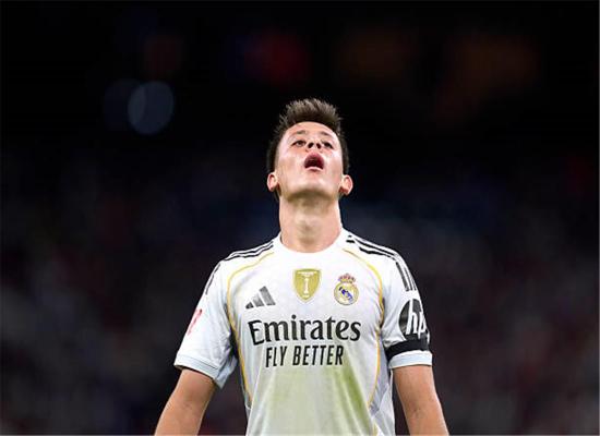 سبب استبدال أردا جولر في مباراة ريال مدريد وفالنسيا