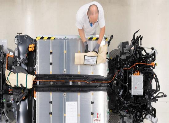 Le Royaume-Uni lutte contre la discrimination liée à l’âge sur le lieu de travail