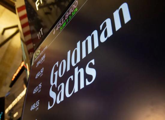 Goldman Sachs prévoit que l’IA aura un impact significatif sur les prix du pétrole au cours des 10 prochaines années