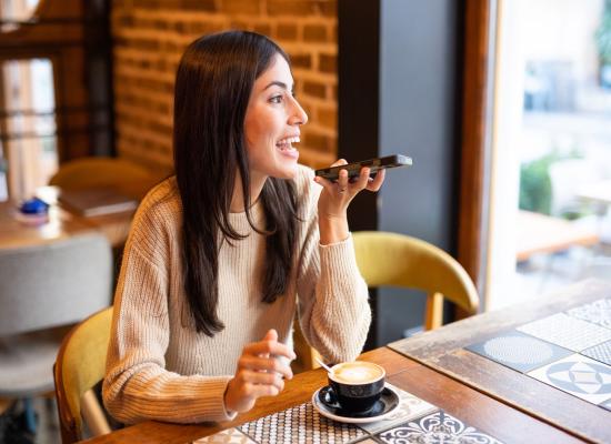 D’ici 2028, l’IA vocale remplacera l’e-mail comme principal moyen de communication sur le lieu de travail