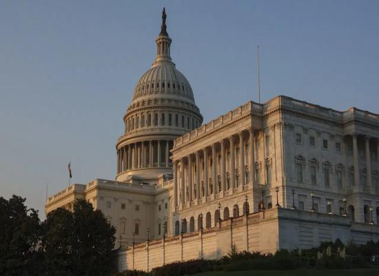 Le Sénat américain échoue à adopter la loi de financement à court terme, menace de fermeture