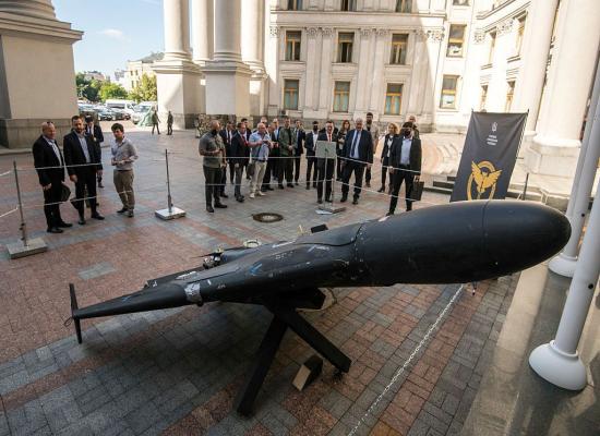 Les autorités polonaises trouvent des fragments de missile après avoir abattu un drone dans leur espace aérien