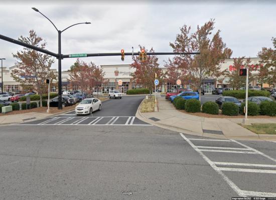 Homicide reported in busy shopping area along University Pointe Boulevard, CMPD says