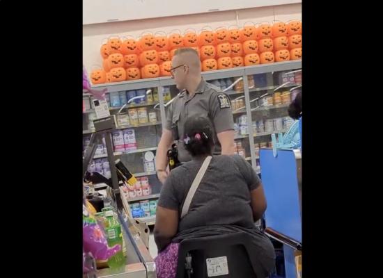 Walmart Customer and State Trooper Make a Scene in the Checkout Line