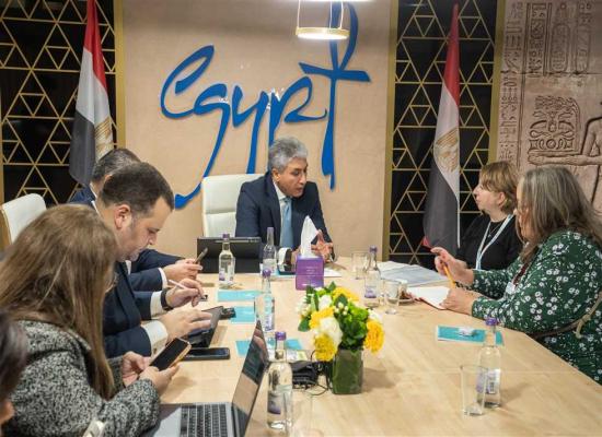 «فتحي» يعقد لقاءات مع ممثلي اتحاد وكلاء وشركات السفر البريطاني 