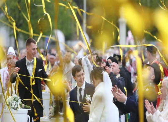 Moscow hosts first pan-Russian wedding festival (VIDEO)