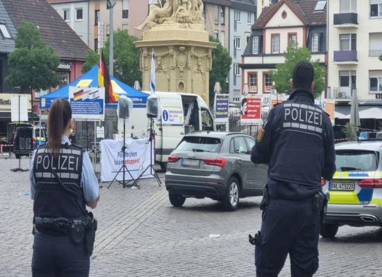 Knife attacker shot at right-wing rally in Germany (GRAPHIC VIDEO)