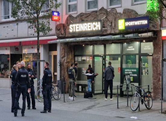 Shots fired in center of German town – media