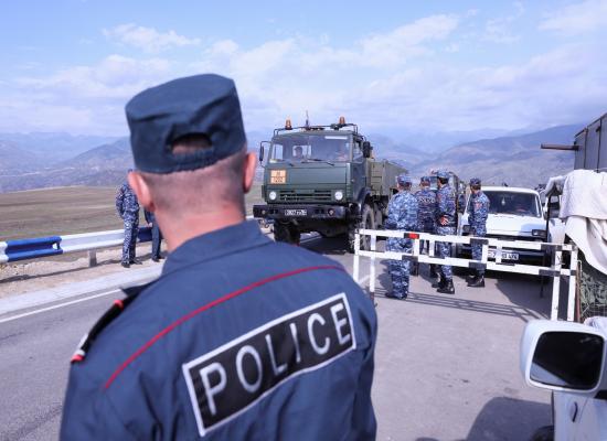 Haut-Karabagh : les combattants de l’enclave continuent à rendre leurs armes