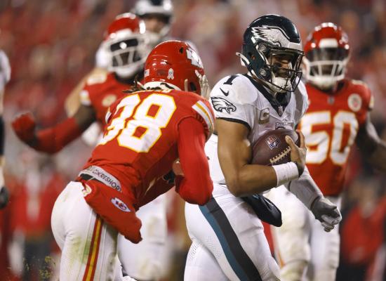 Eagles rally past mistake-prone Chiefs in Monday night thriller