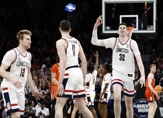 UConn may look invincible, but don't count out rest of Final Four