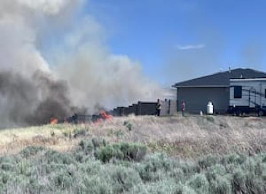Wildfire near Kennewick burns 1,700 acres