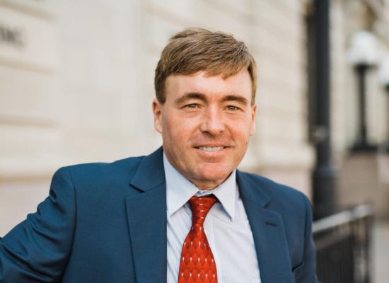 Klobuchar picks former Fergus Falls Mayor Ben Schierer as running mate