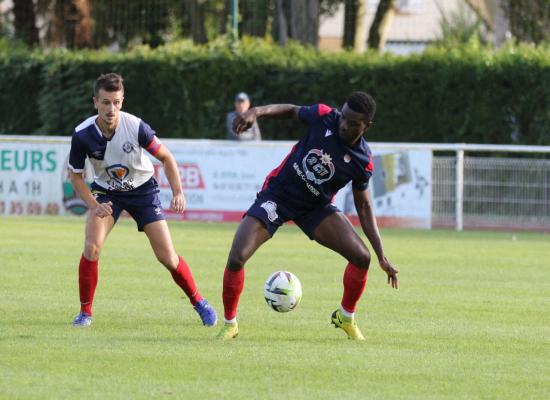 Football. Régional 2 : première défaite de Mondeville, surpris par la réserve de la MOS