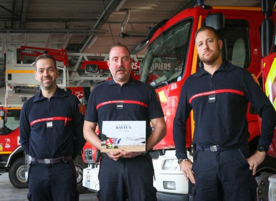 Les pompiers de Bayeux en finale du championnat de France des calendriers !