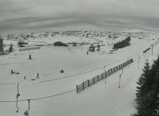 Près de Clermont : la neige retrouvée, cette station de ski de moyenne montagne ouvre