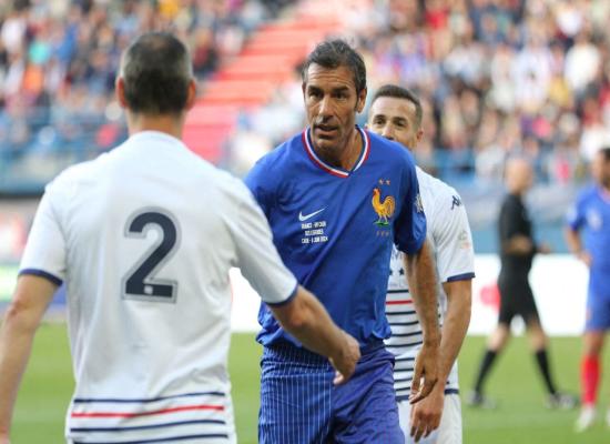 EN IMAGES. Des buts, de la joie et une victoire de la France contre Caen dans le match des légendes