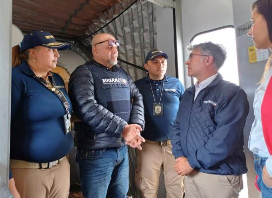 Former paramilitary leader returned to Colombia following US jailing