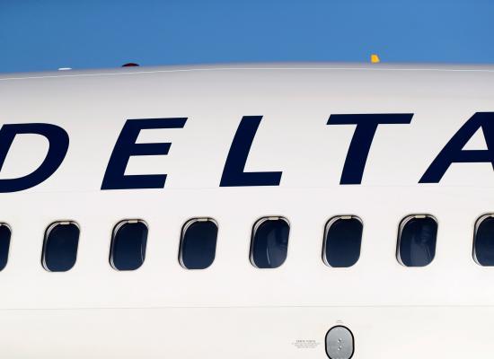 US regulators investigate Delta as it struggles to recover from outage