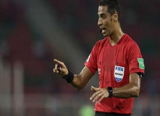 أمين عمر حكمًا لمباراة السعودية وفلسطين في ربع نهائي كأس العرب 2025