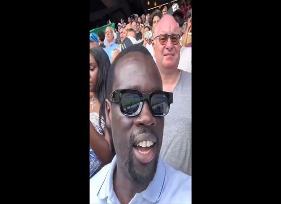 Image du jour : l’hymne national Marocain chanté par un Sénégalais au stade (VIDEO)