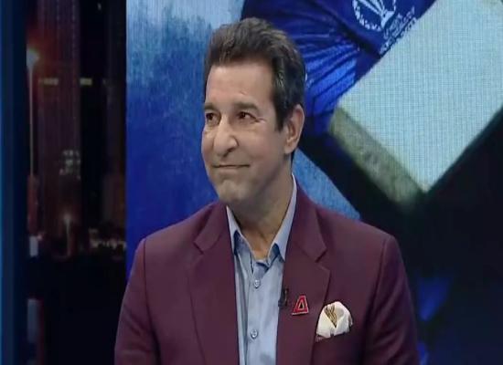 Wasim Akram mocks 'Aajkal ka cricketers' busy on mobile, netizens say 'nailed it'