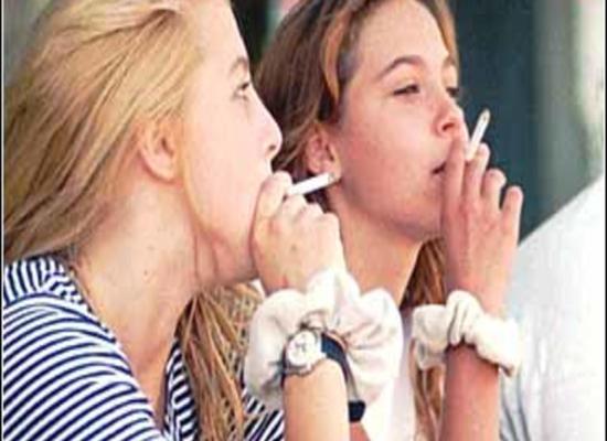 Teen smokers have different brains than non-smoking teens, study suggests
