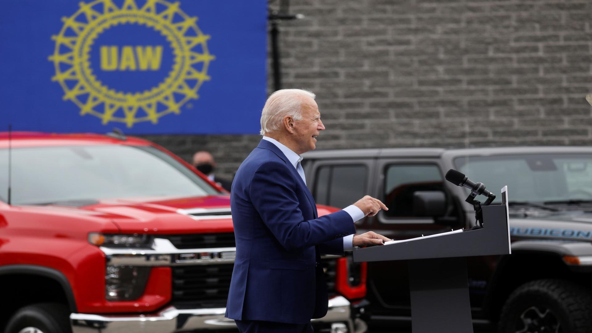 Biden urges 'fair agreement' between UAW and Detroit automakers that avoids plant closures