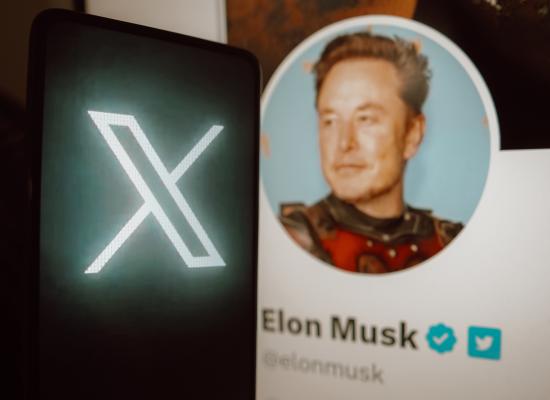 

    Twitter Users Can't Stop Roasting Elon Musk's 'X' Rebrand


