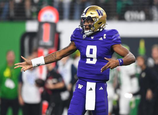 Washington staves off UO comeback to win Pac-12, secure playoff spot