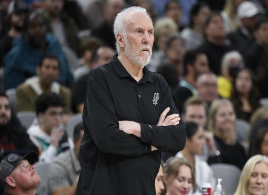Gregg Popovich grabs arena mic, pleads with Spurs fans to stop booing Kawhi Leonard mid-game