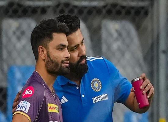 Rohit Sharma, Rinku Singh seen speaking ahead of KKR vs MI match; netizens speculate what they're talking about